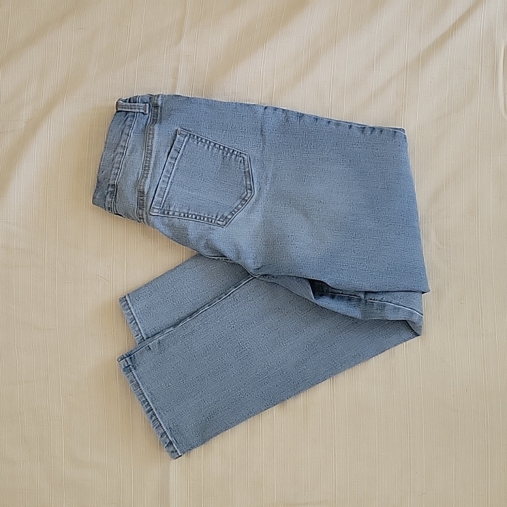 Gloria Vanderbilt Brand Amanda Highrise Tapered Medium Wash Jeans